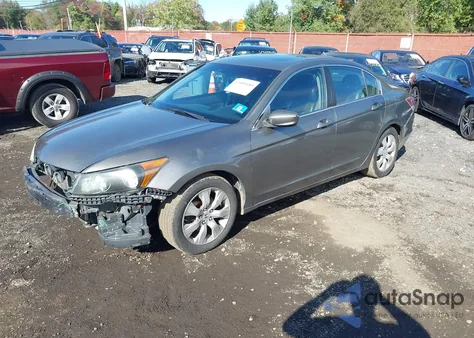 2009 Honda Accord 2.4 Ex-L z USA, uszkodzony, nr VIN 1HGCP268X9A072611